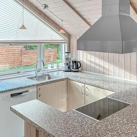 3 Bedroom Stunning In Idestrup Tatil Evi Bøtø By